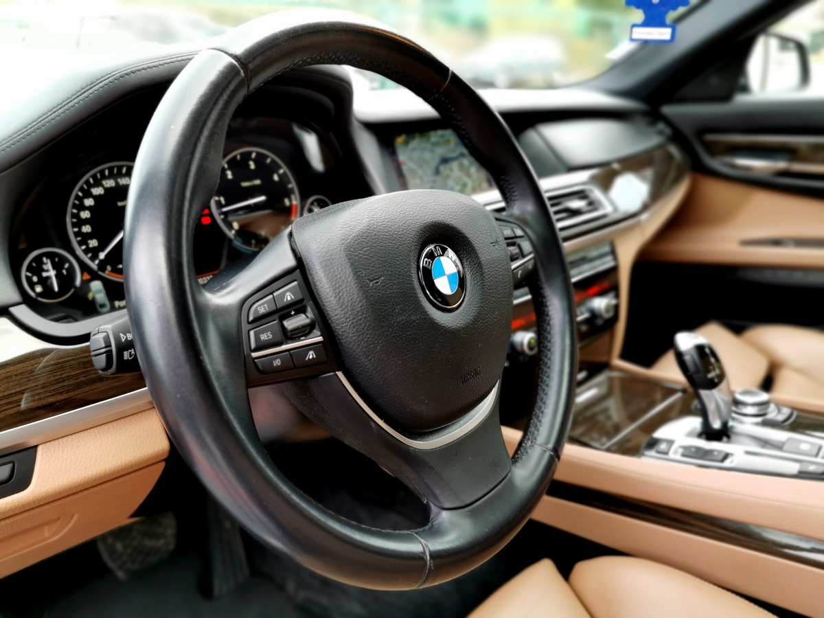 Bmw Série 7 740d EXCLUSIVE 306 FULL OPTIONS I