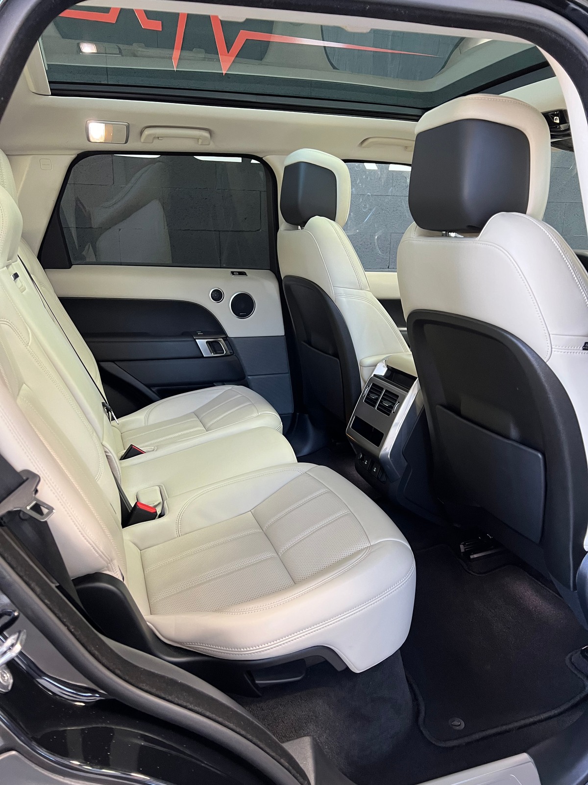 LAND ROVER RANGE ROVER 2.0p400e
