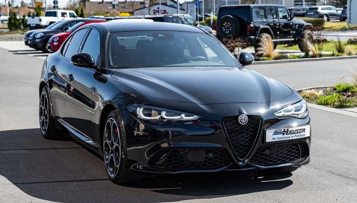 Alfa Romeo Giulia 2.2 Diesel 210ch Veloce Q4 AT8 Harman-Kardon