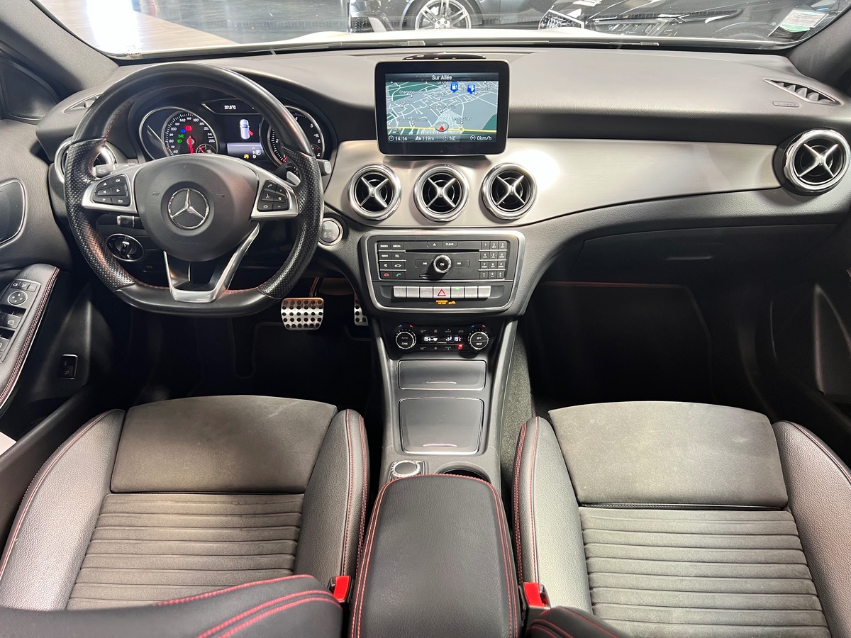 Mercedes-Benz GLA 220 D FASCINATION AMG FULL