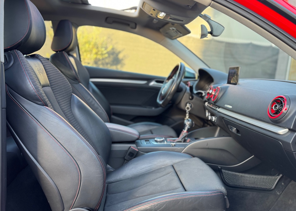 Audi S3 III (2) 2.0 TFSI 300 QUATTRO S TRONIC 7