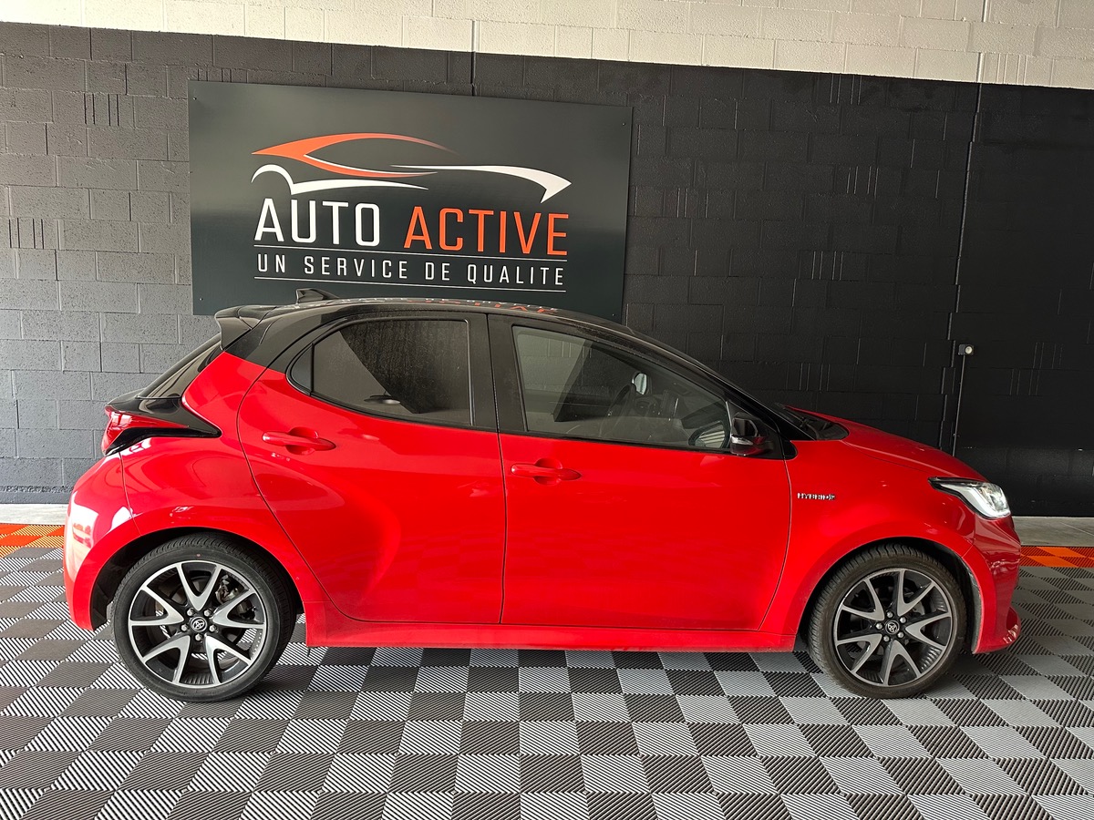Toyota Yaris PREMIERE 1.5 VVTI 12V 116 HSD Hybrid E-CVT 92 cv Boîte auto