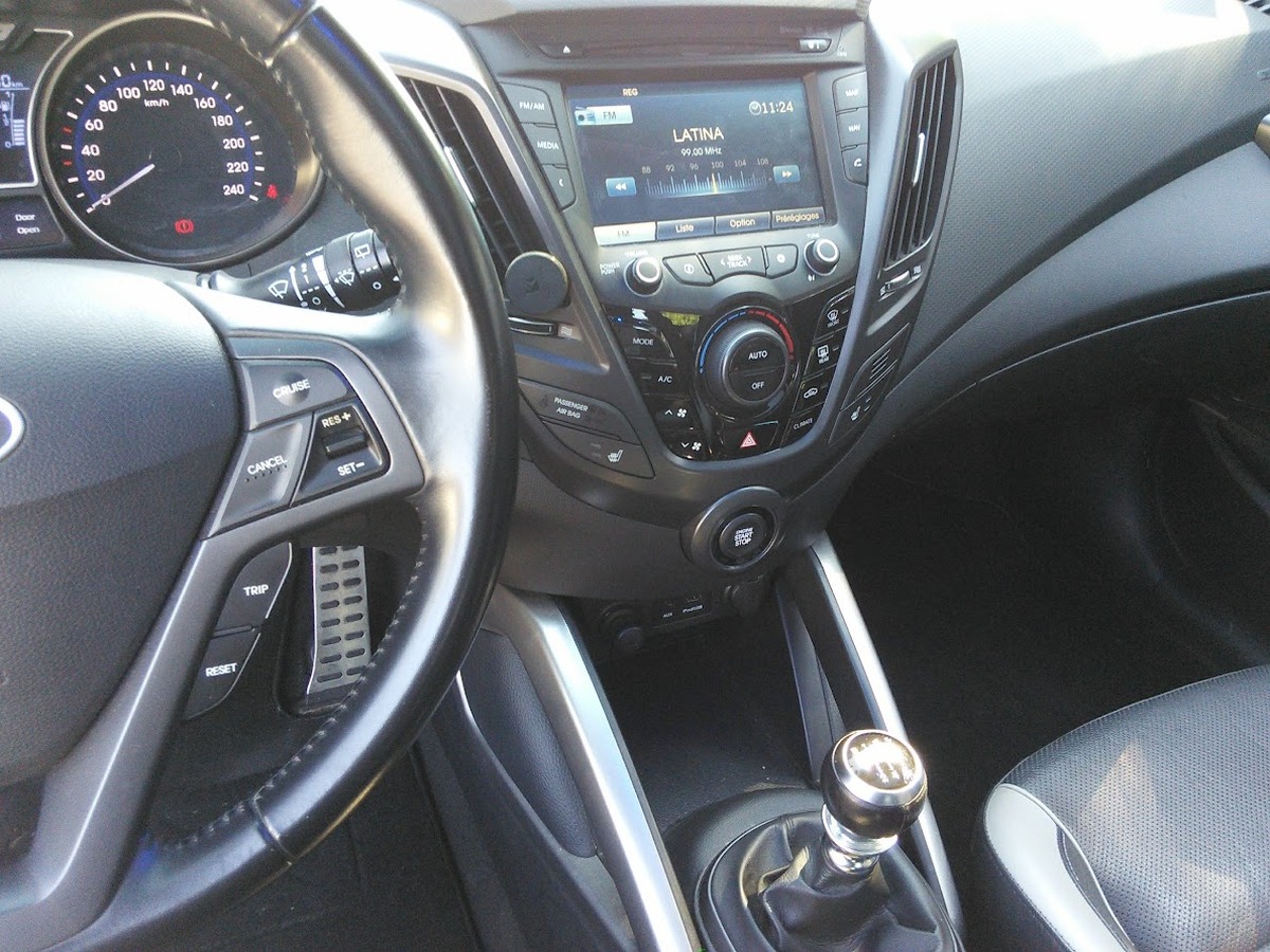 Hyundai Veloster 1.6 T-GDI 16V 186 cv