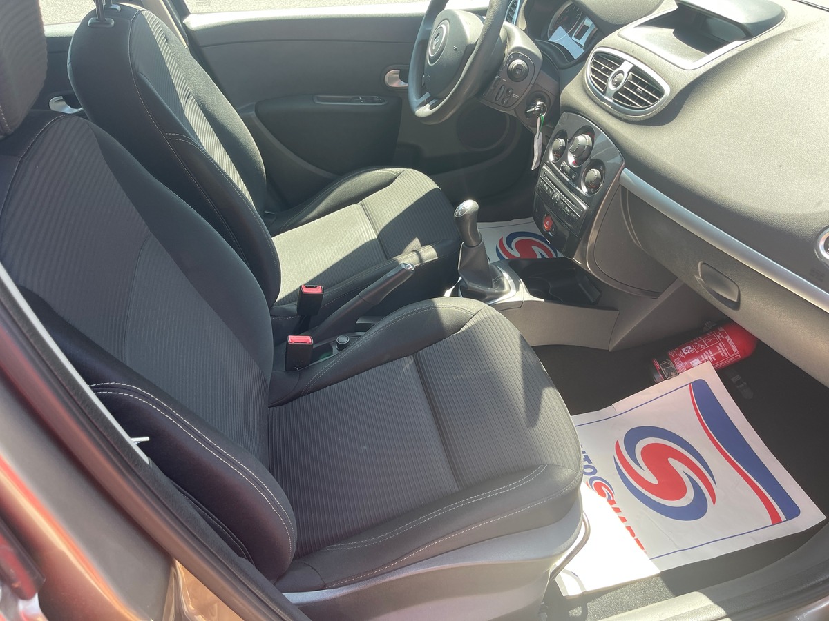 RENAULT Clio IV 1.2 EDITION