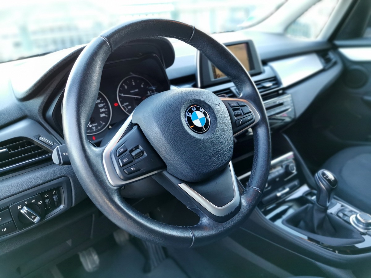 Bmw Série 2 ACTIVE TOURER 216D BUSINESS 116 GPS