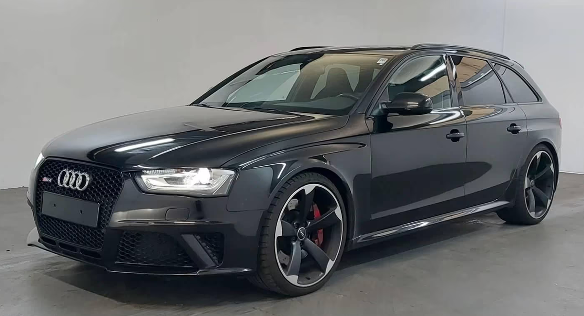 Audi RS4 Avant IV 4.2 V8 FSI 450ch quattro S tronic 7 Bang&Olufsen Toit ouvrant Caméra
