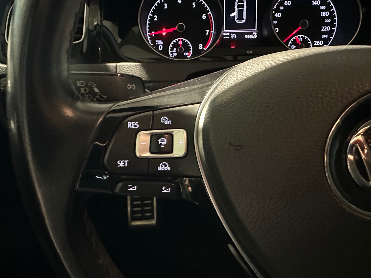 Volkswagen Golf 7 PHASE 2 1.0 TSI Blue Motion finition SOUND