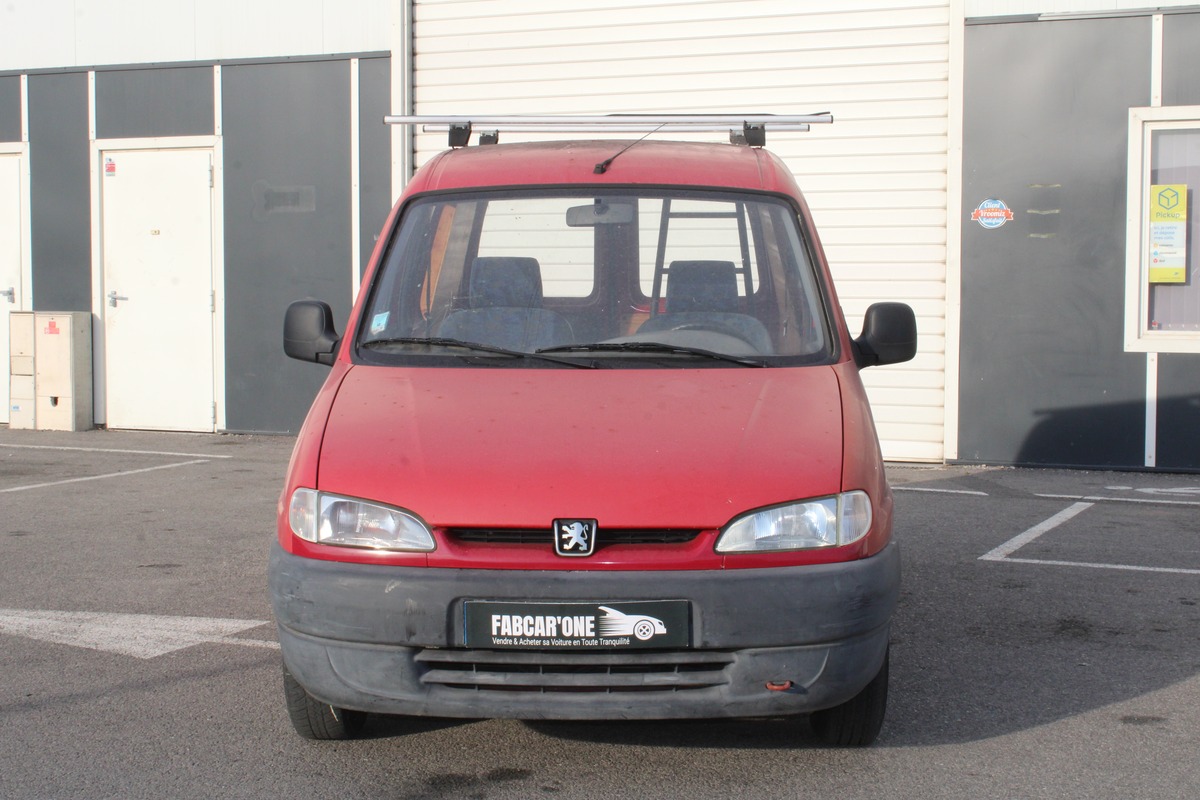 Peugeot Partner Camionnette 1.1 60cv - VENTE A MARCHAND SANS GARANTIE