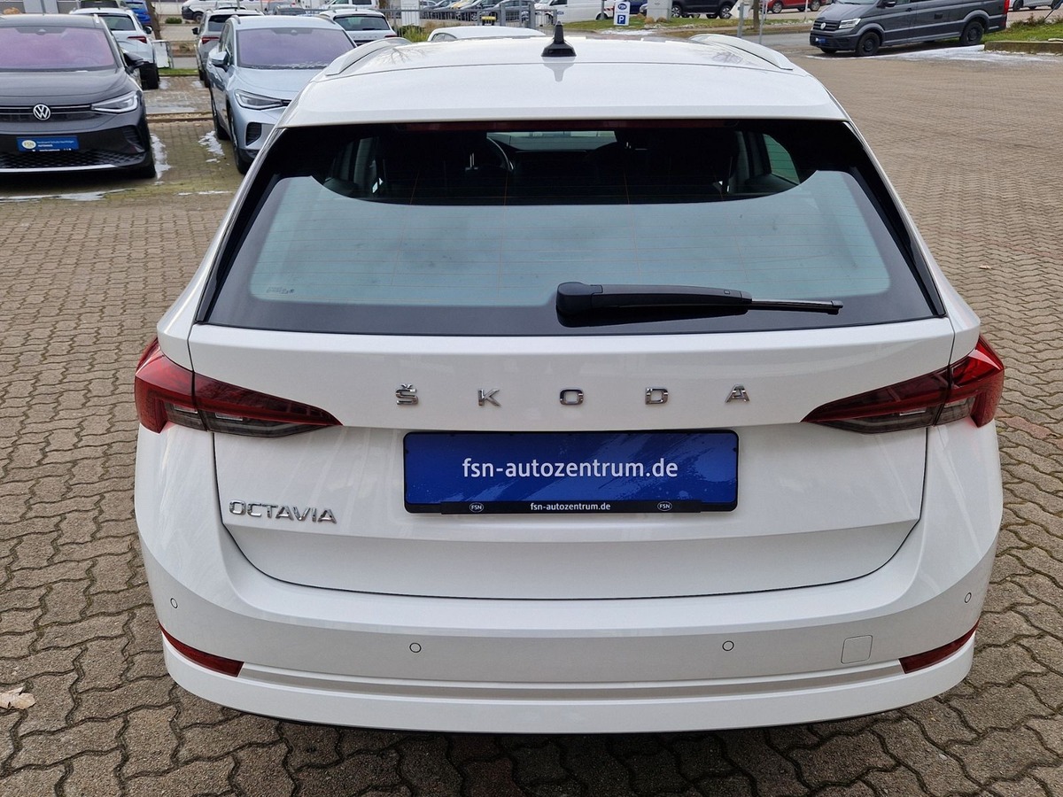 Skoda Octavia Combi 2.0 TDI 116ch Style DSG7 Attelage