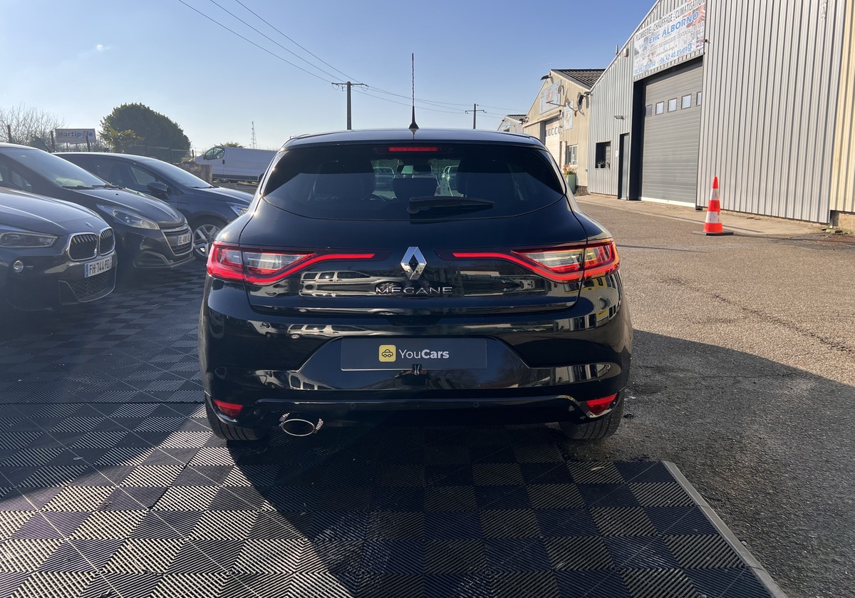 RENAULT Megane IV INTENS 1.3 TCe 140 cv Boîte auto - ENTRETIEN COMPLET - CAMERA DERECUL - CARPLAY