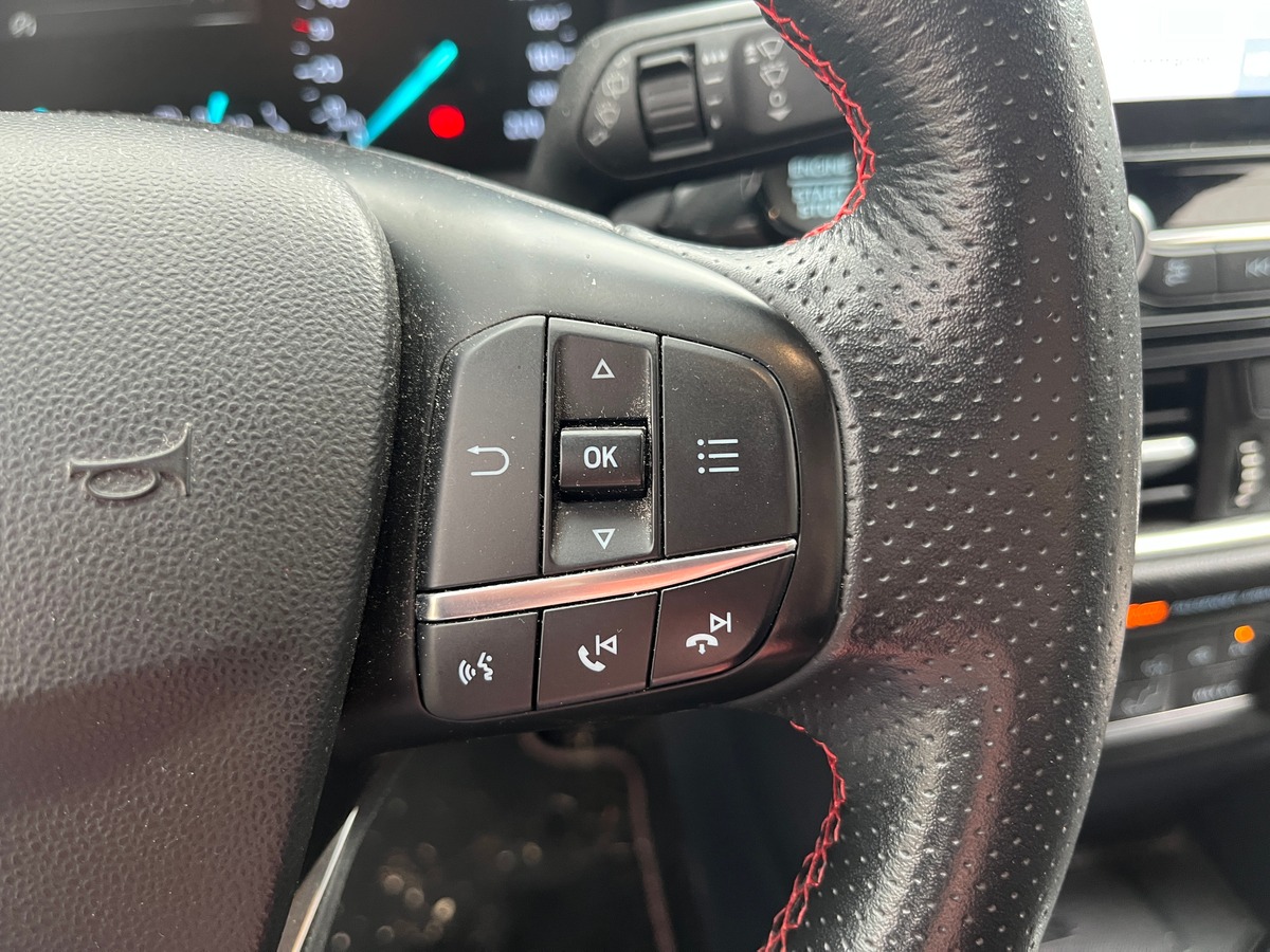 Ford Fiesta 1.0 ECOBOOST MHEV 125ch ST-LINE X, SUIVI FORD, CHARGEUR A INDUCTION, CARPLAY, REGULATEUR