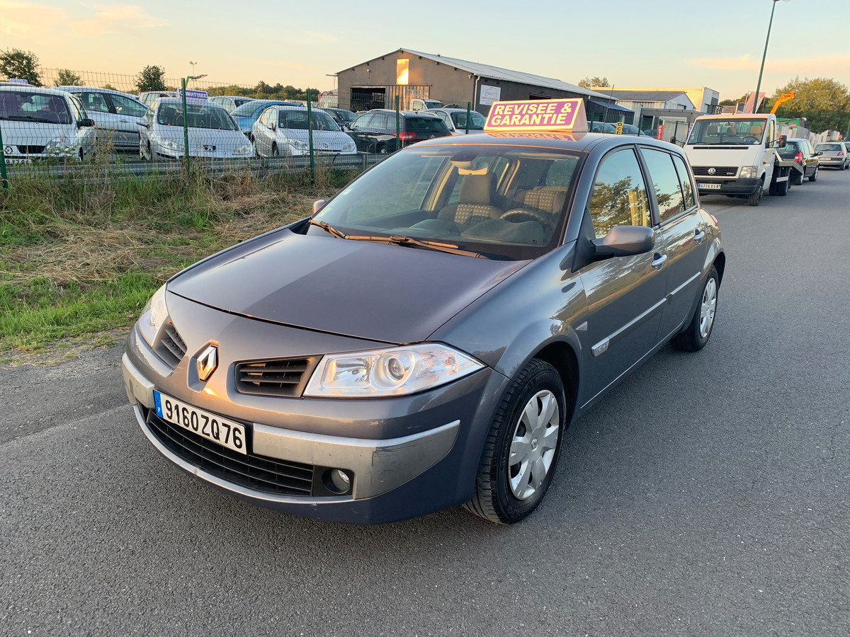 RENAULT Megane mégane 1.6i 16v - 110CV 163108KM