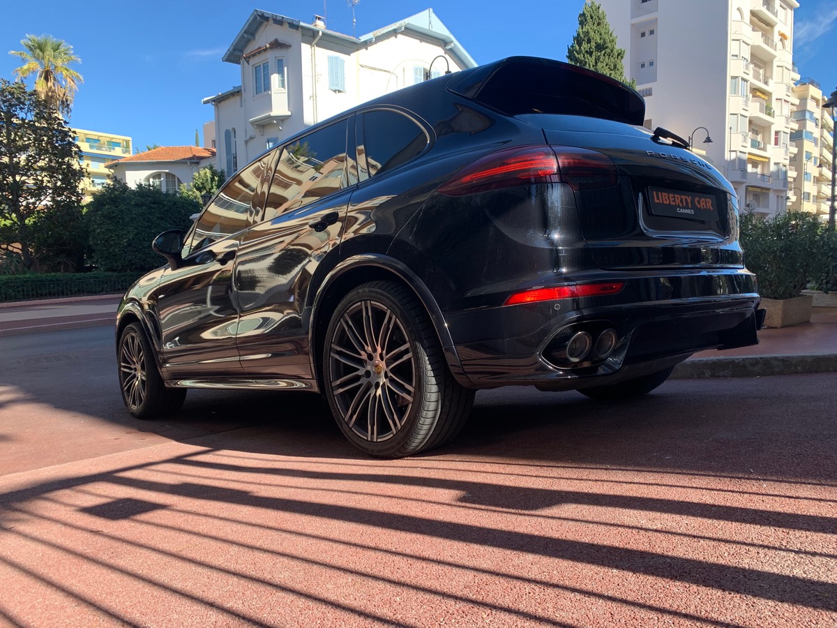 Porsche Cayenne s V8 Platinium Edition 385 cv