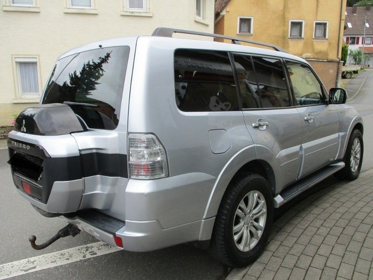 Mitsubishi Pajero 5-t. TOP 3.2 DI-D AT, Caméra, Xénon, SD,