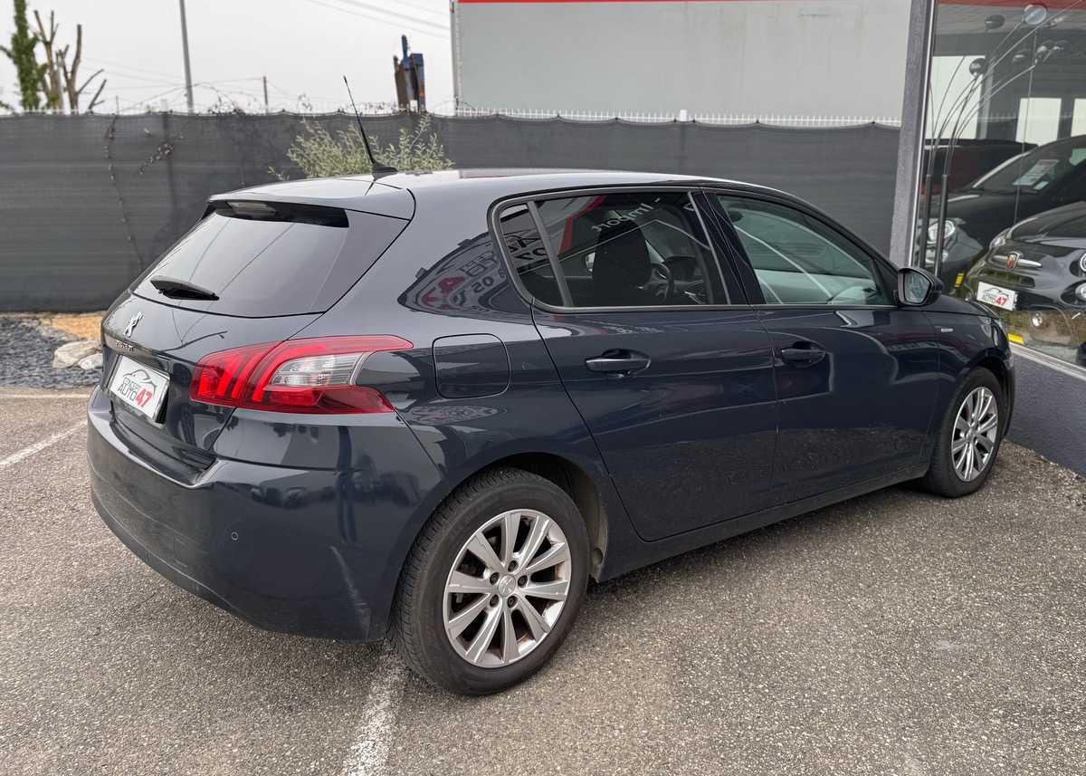 Peugeot 308 II (2) 1.5 BLUEHDI 100 S&S STYLE
