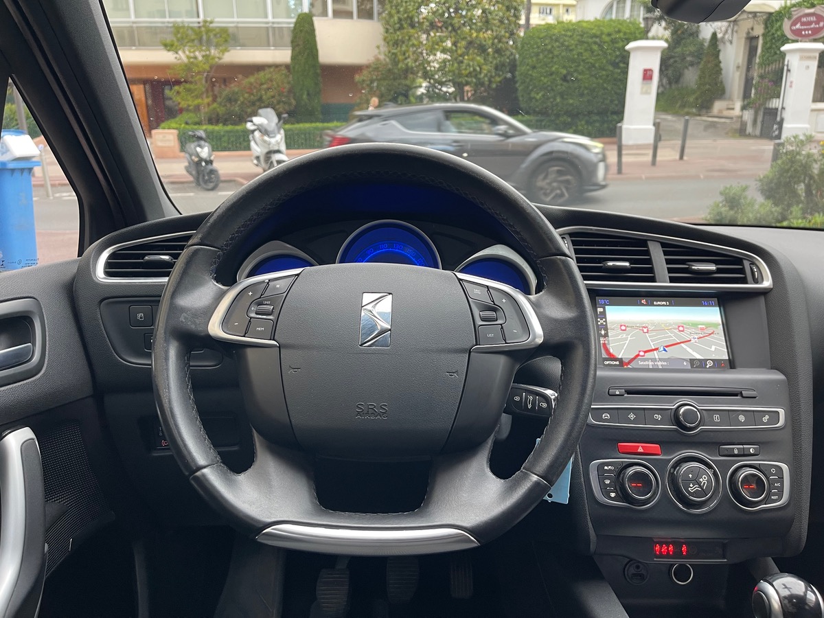 DS DS4 1.6 HDI 120 cv SO CHIC / GPS / RADAR /