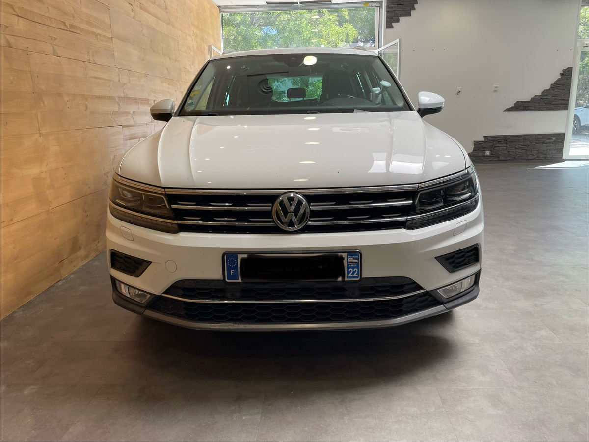 Volkswagen Tiguan 2.0 TDI 150 BLUEMOTION CARAT DSG BVA