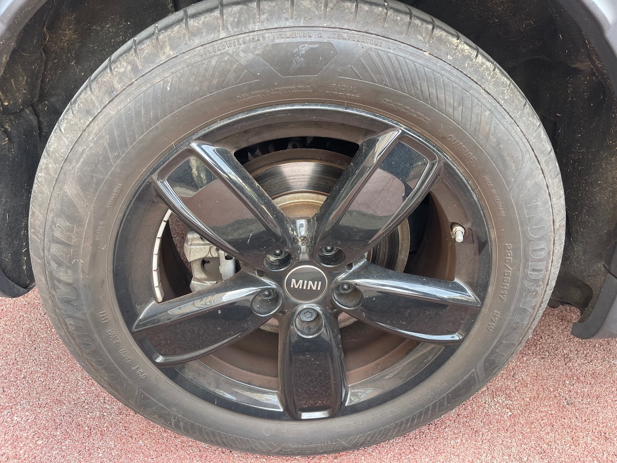 Mini Countryman cooper 136 CV ALL4/ Pack Black / Virtual / Intérieur cuir