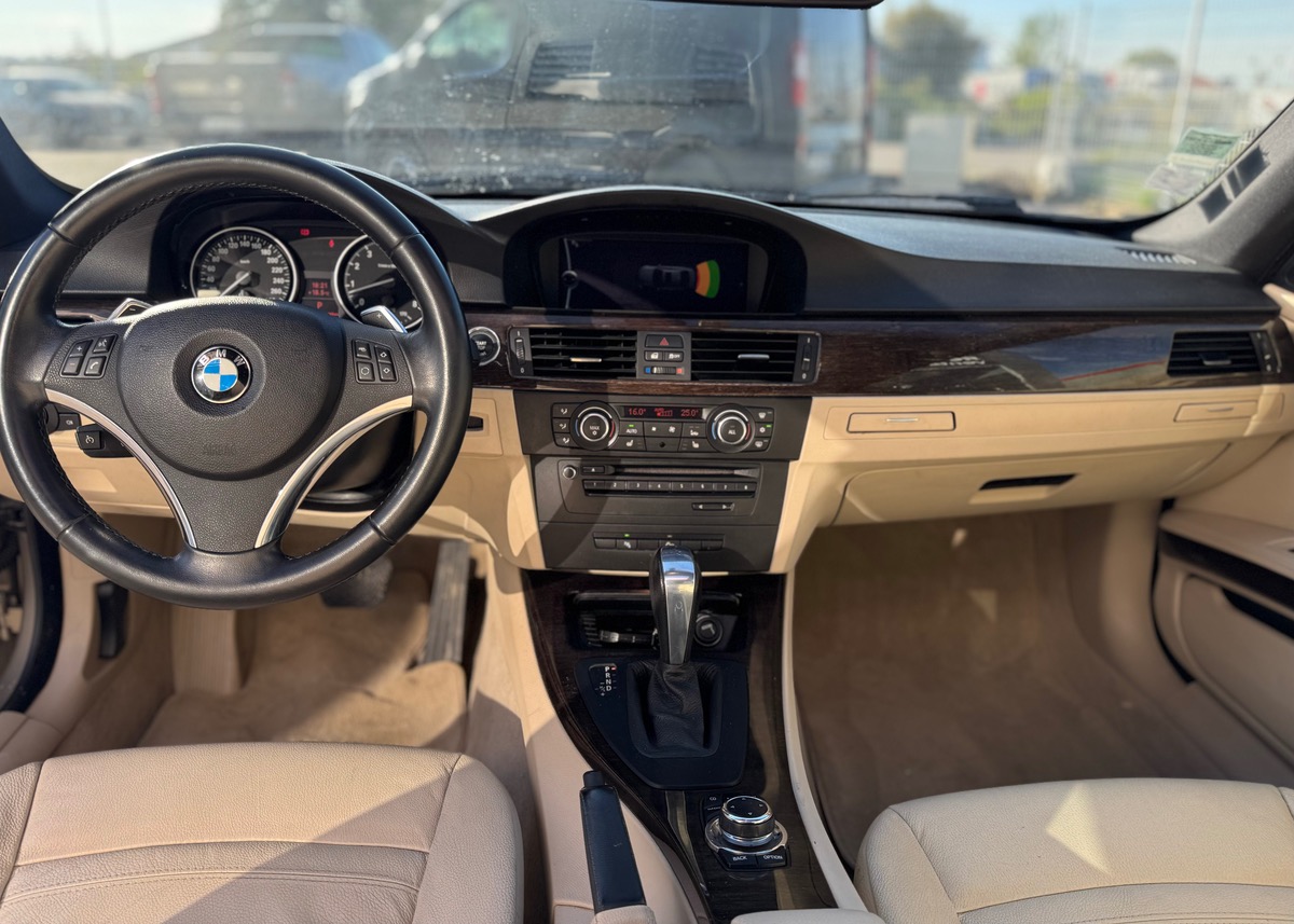 Bmw 330 (E92) (2) COUPE 330I 272 LUXE