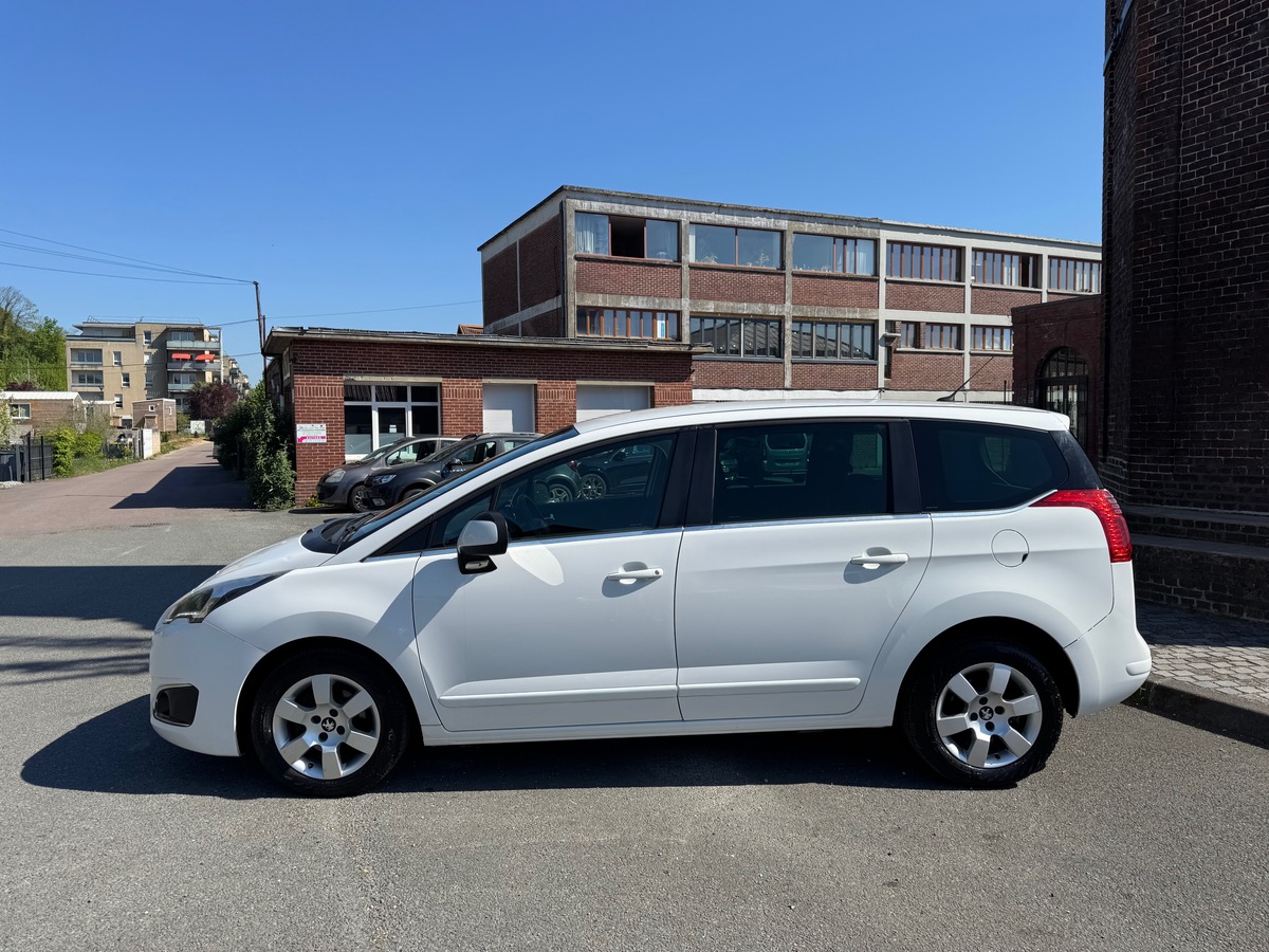 Peugeot 5008 1.6 E-HDI 115CH BUSINESS PACK BVA