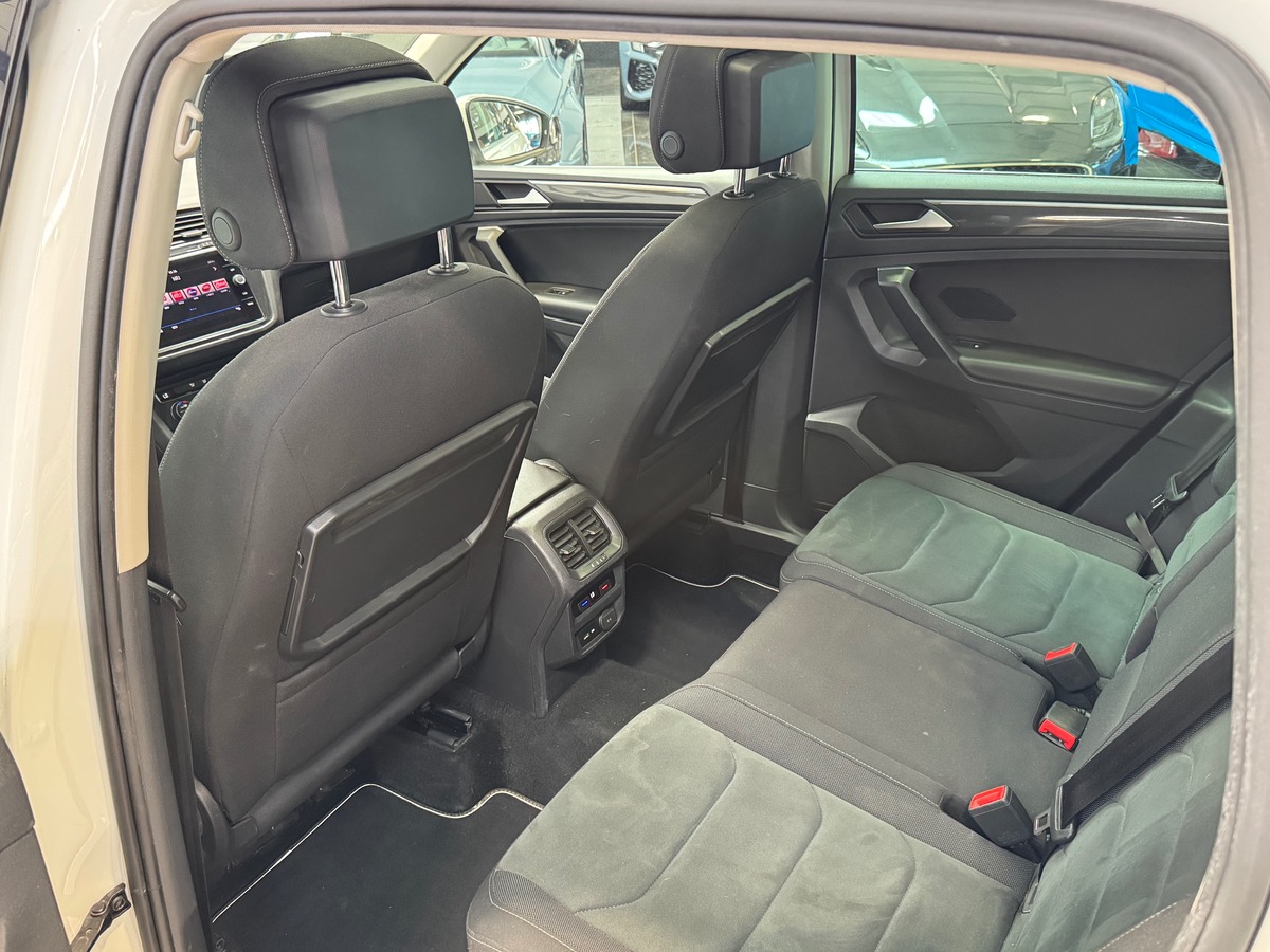 Volkswagen Tiguan TDI 150 R-LINE DSG7 CARAT TO/ATTELAGE/CARPLAY