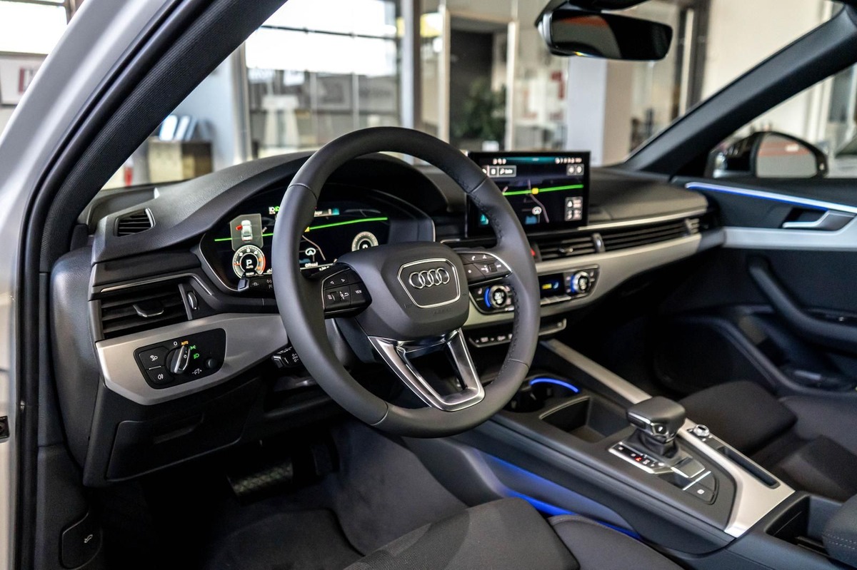 Audi A4 V 40 TDI 204ch Competition S tronic 7