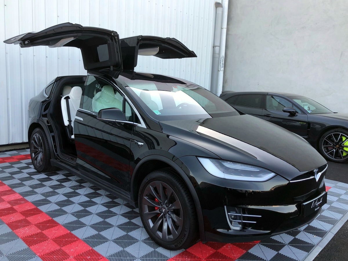 Tesla Model X P100DL DUAL MOTOR PERFORMANCE 7PL