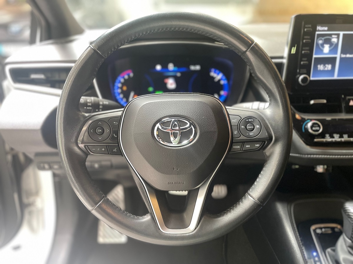 Toyota Corolla 1.8 FULL-Hybride design