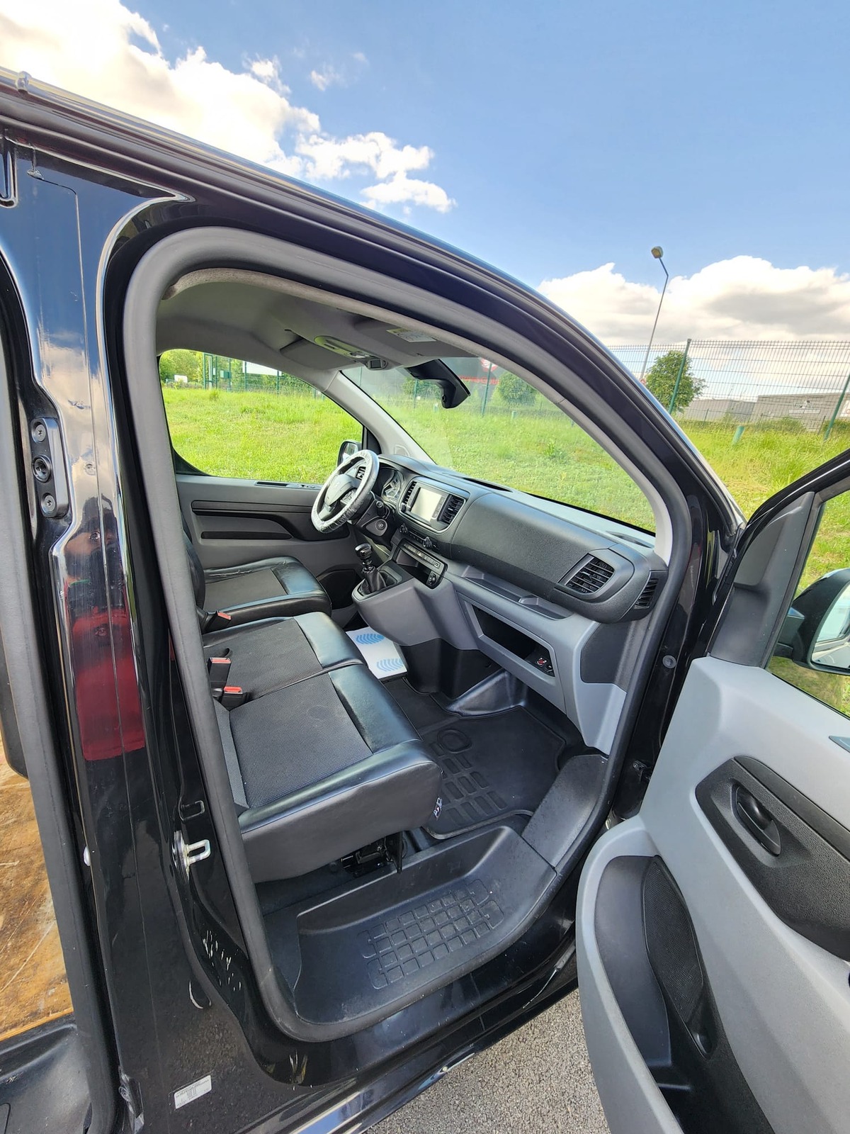 Peugeot Expert 2.0L BLUE HDI STANDAR PACK PREMIUM 120  CV