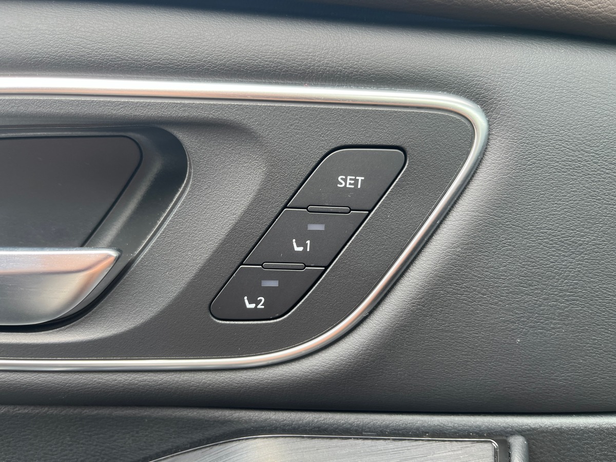Nissan NISSAN X TRAIL E POWER 204CH TEKNA, 3 ANS D'ENTRETIENS INCLUS, TOIT OUVRANT, SIEGES CHAUFFANT