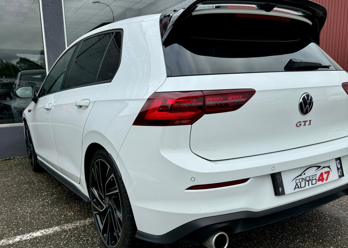 Volkswagen Golf GTI VIII 245 PERFORMANCE