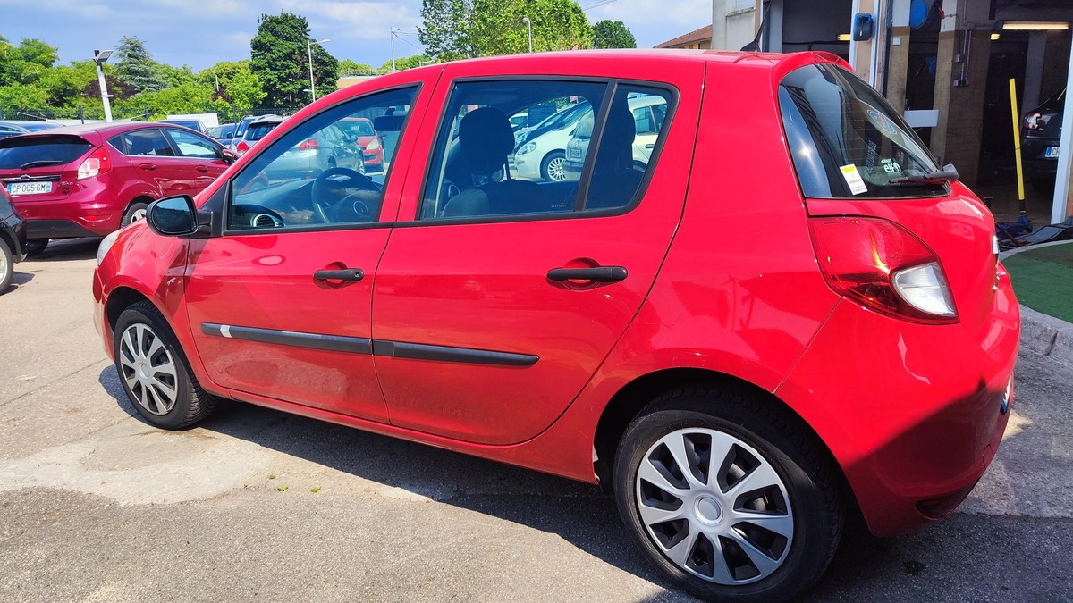 Voiture Renault Clio III occasion : annonces achat de véhicules