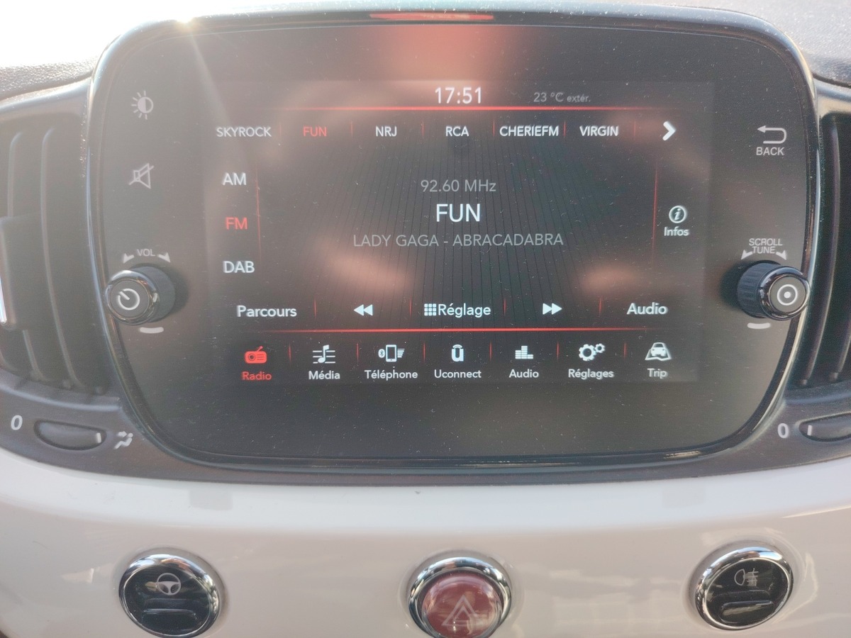 Fiat 500 LOUNGE HYBRID SEULEMENT 26000 KMS
