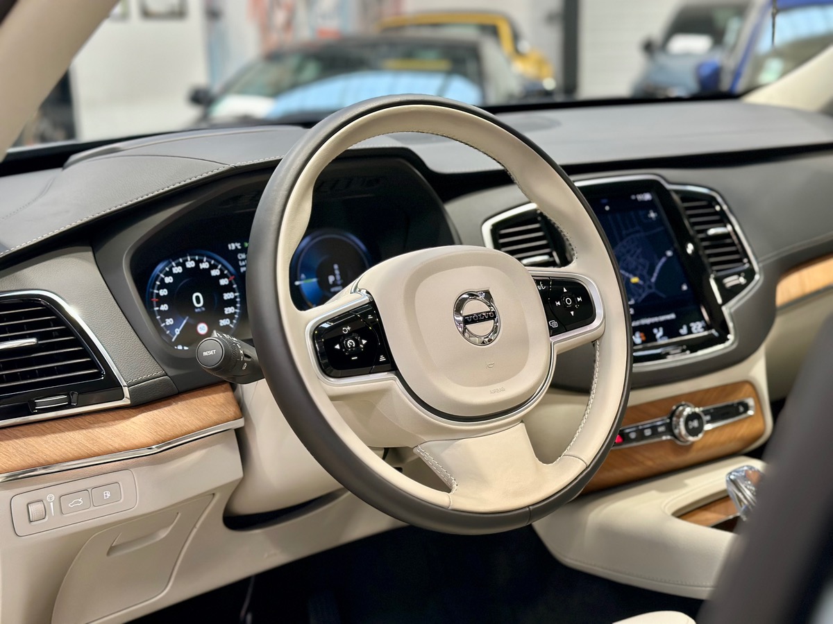 Volvo XC90 II (2) Recharge T8 390 AWD Inscription Geartronic 8 7PL