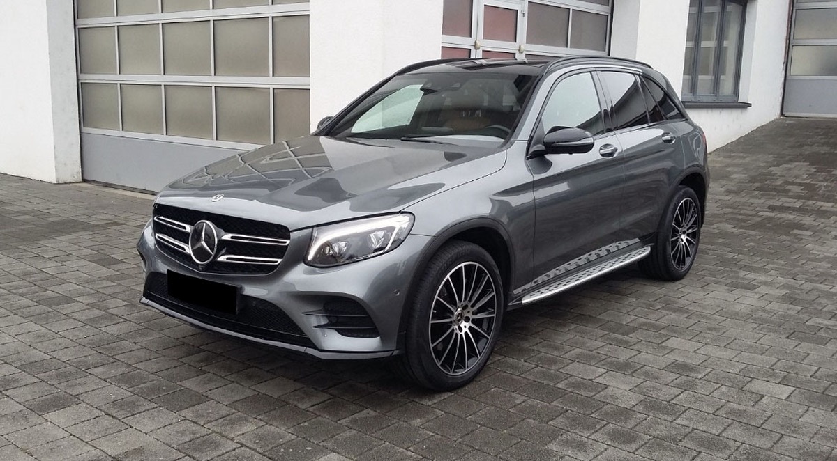 Image: Mercedes-Benz Class GLC 350 d 4 MATIC AMG HUD Night Pano 360° AirBody