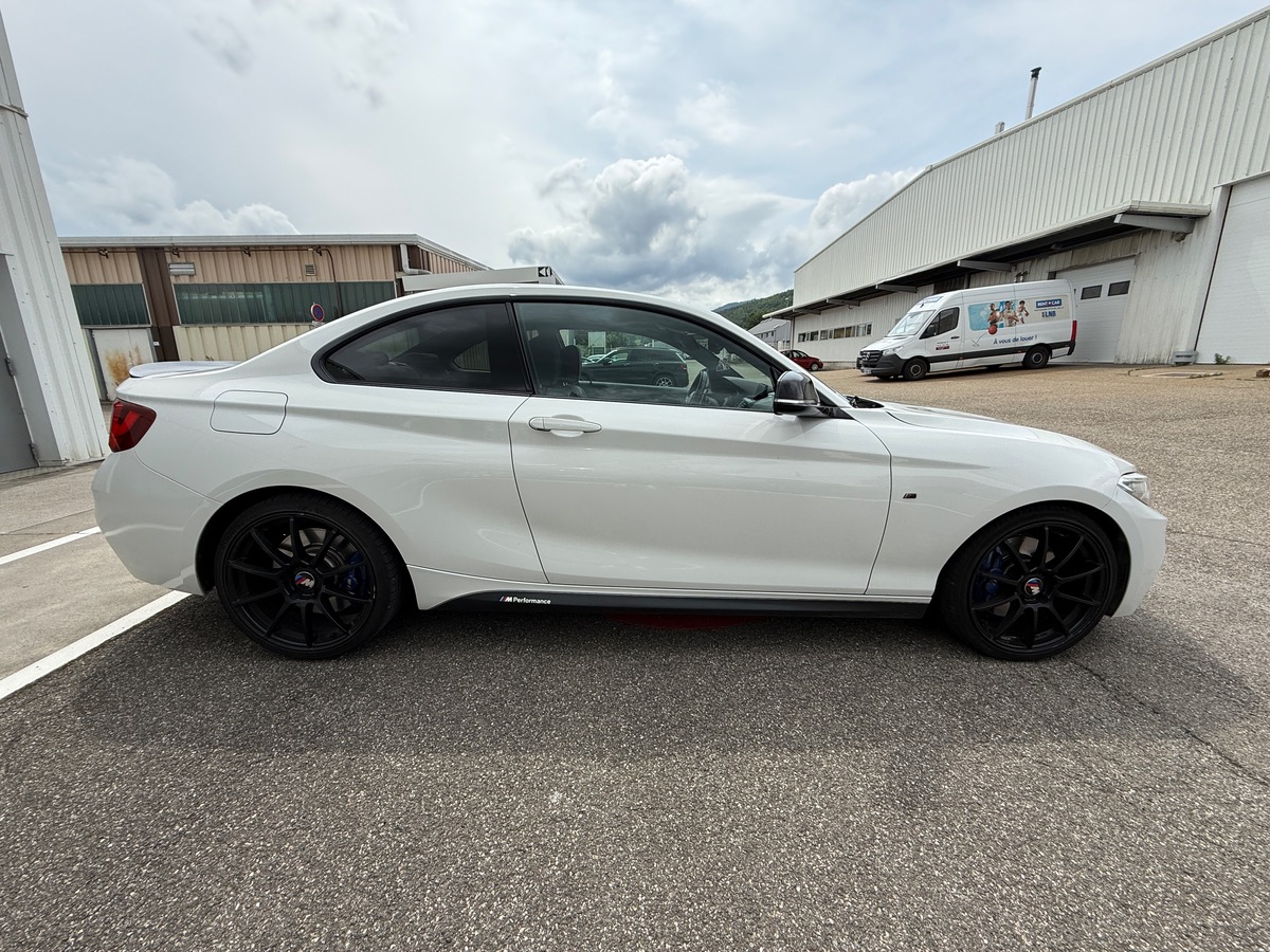 Bmw Série 2 (F22) Coupé 230i 2.0 i Steptronic 252 cv, Pack M Complet, Harman/Kardon