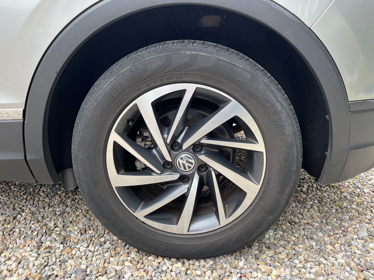 Volkswagen Tiguan 1.4 TSI 125ch SOUND, SUIVI COMPLET VW, ATTELAGE, REG ADAPTATIF, RADAR
