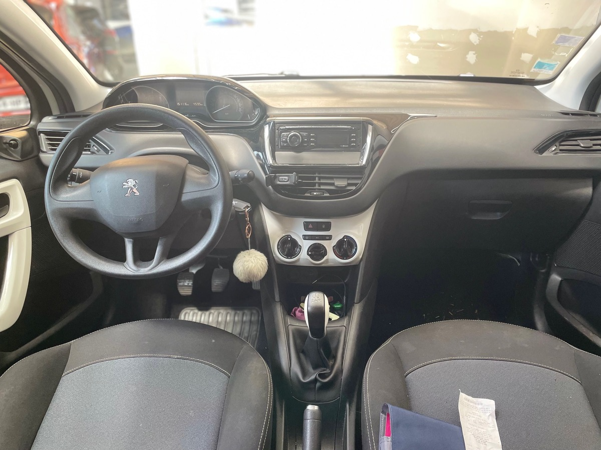 Peugeot 208 1.6 hdi Like 75ch Garantie 6 mois ✅
