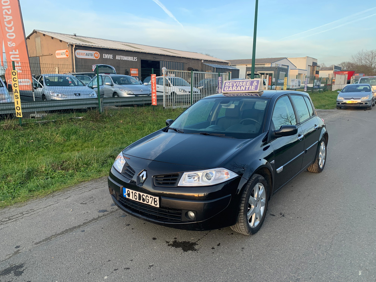 RENAULT Megane mégane 1.6i 16v - 110ch 60117km