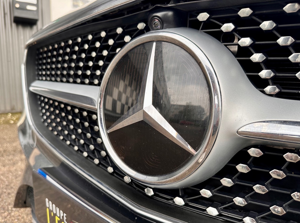 Mercedes-Benz Classe E Coupé V COUPE 300 AMG LINE 9G-TRONIC + FRANCAISE