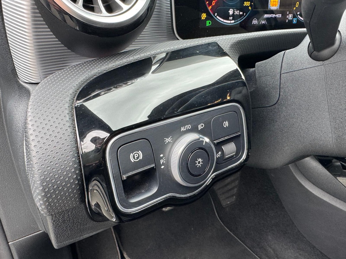 Mercedes-Benz Classe A 45 S AMG 2.0 4MATIC 8G 421 cv