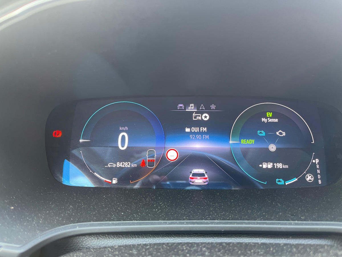 RENAULT Megane IV ESTATE 1.6 E-TECH PLUG-IN HYBRIDE 160 BUSINESS