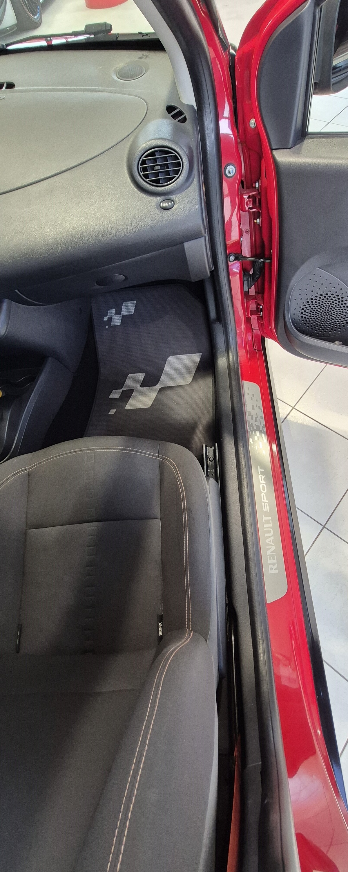 RENAULT Twingo RS 130CV