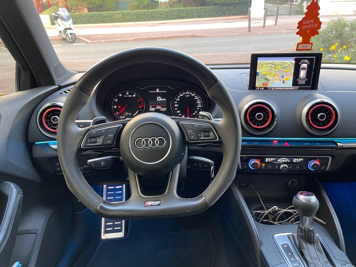 Audi RS3 2.5 TFSI 400 CV / Ligne RS / Full Black / Entretien Audi /