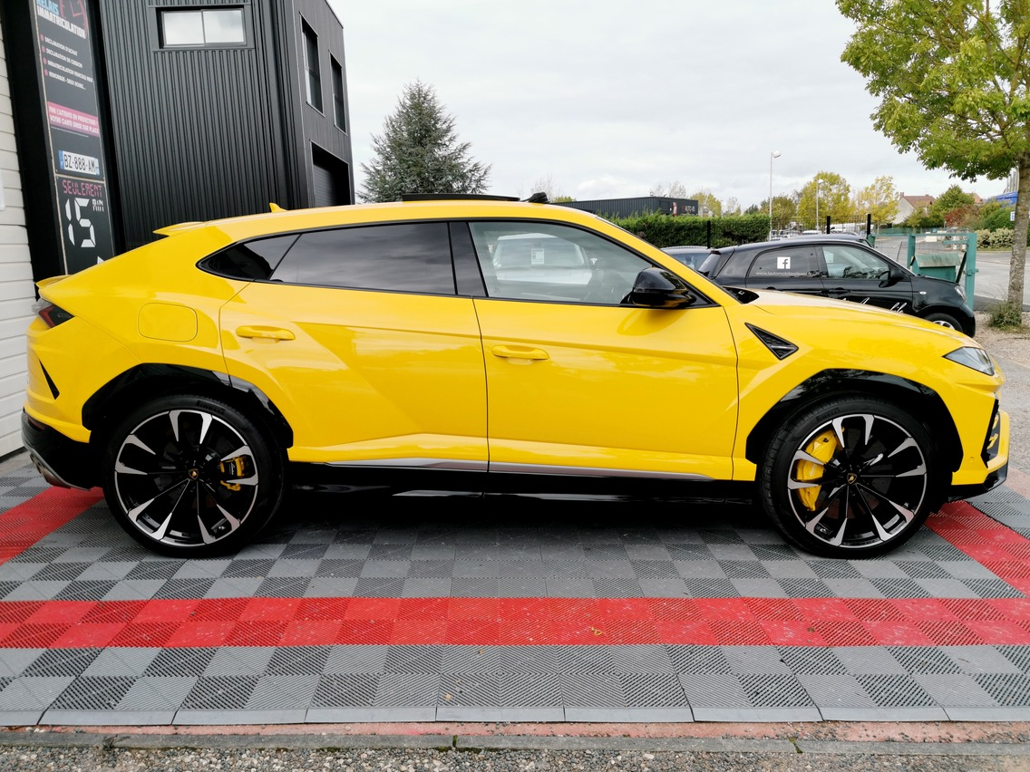 Lamborghini Urus 4.0 V8 650 23/AKRAPOVIC/B&O A