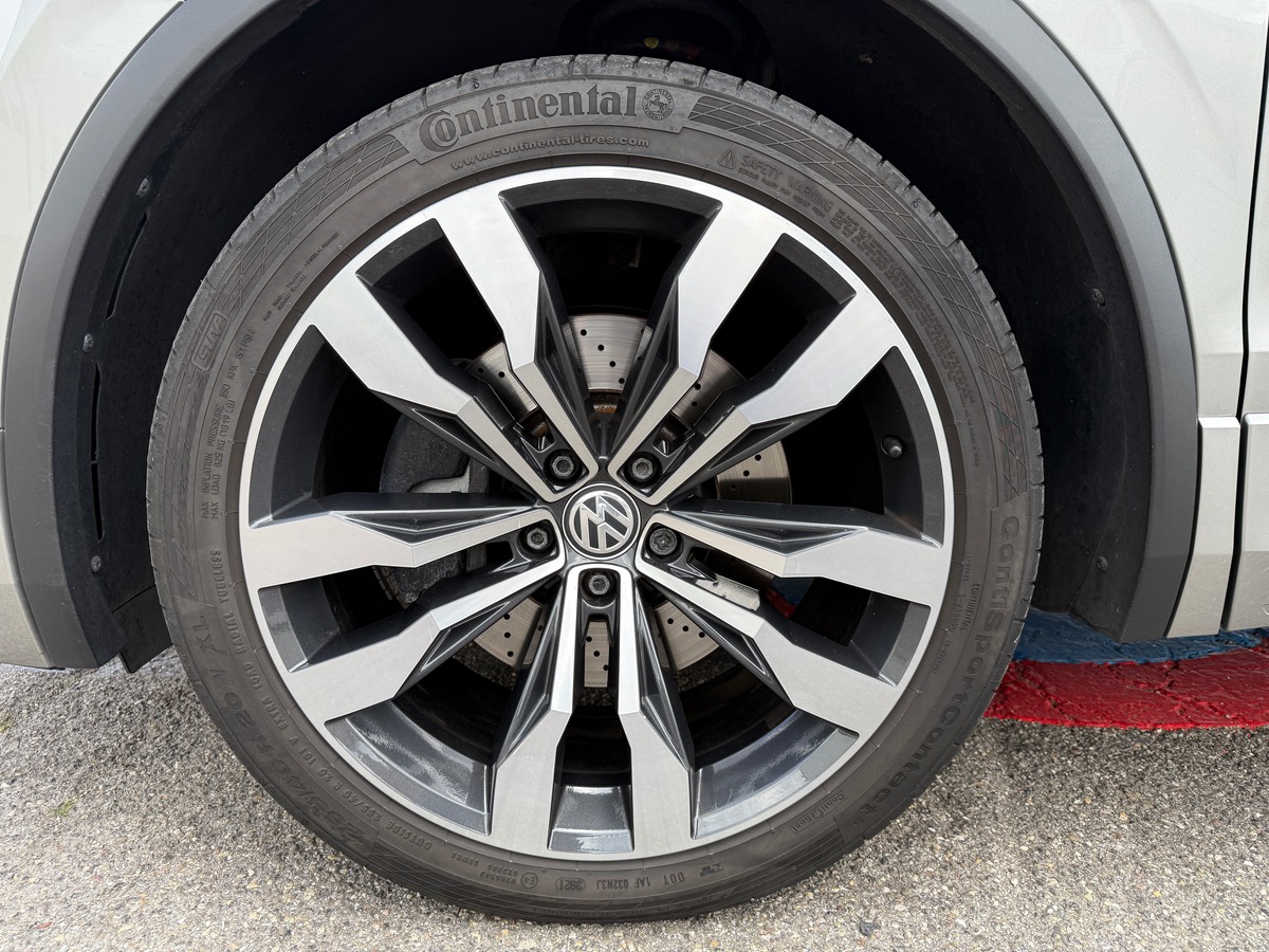 Volkswagen Tiguan BI-TDI 240 4Motion DSG R-line, Virtual Cockpit, Toit Ouvrant, Dynaudio,
