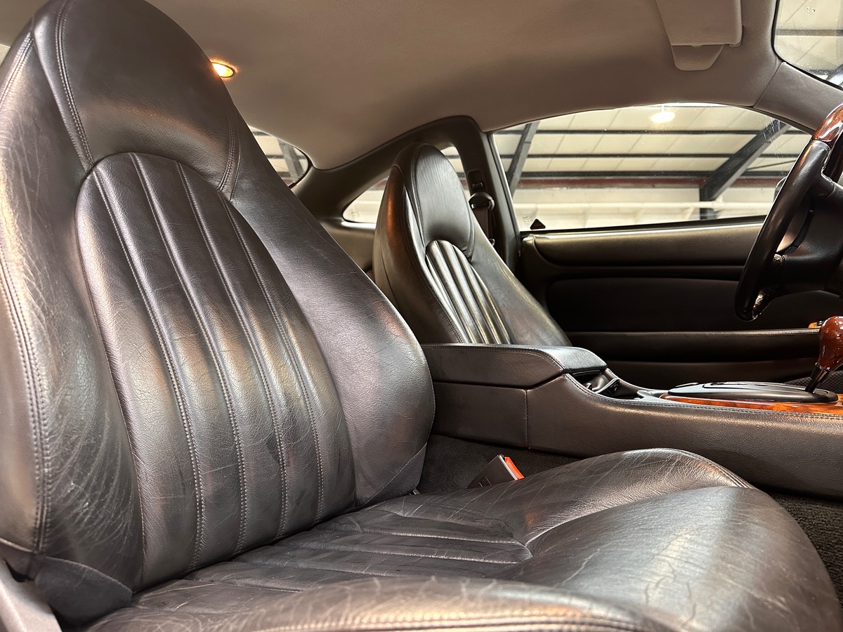 Jaguar XK8 Coupe 4.0i V8