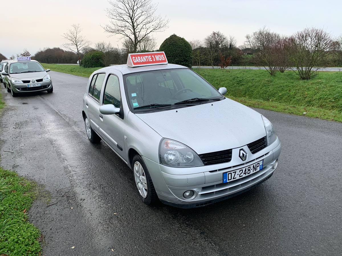 RENAULT Clio 1.5 dci 70CV CAMPUS 136583 KM