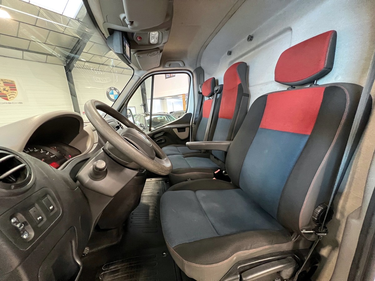 RENAULT Master FOURGON L2H2 DCI 135 GPS BT RADAR