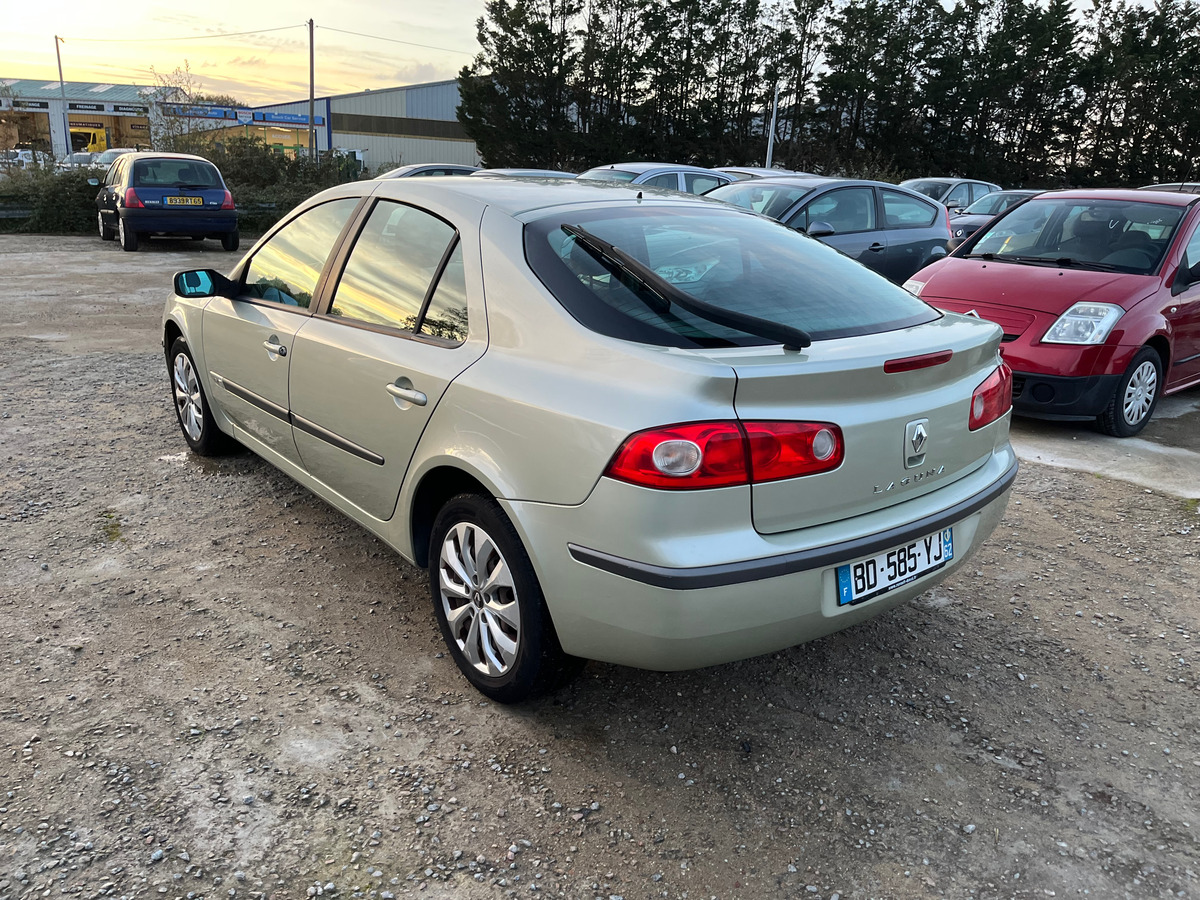 RENAULT Laguna 1.6 16v 131303KM